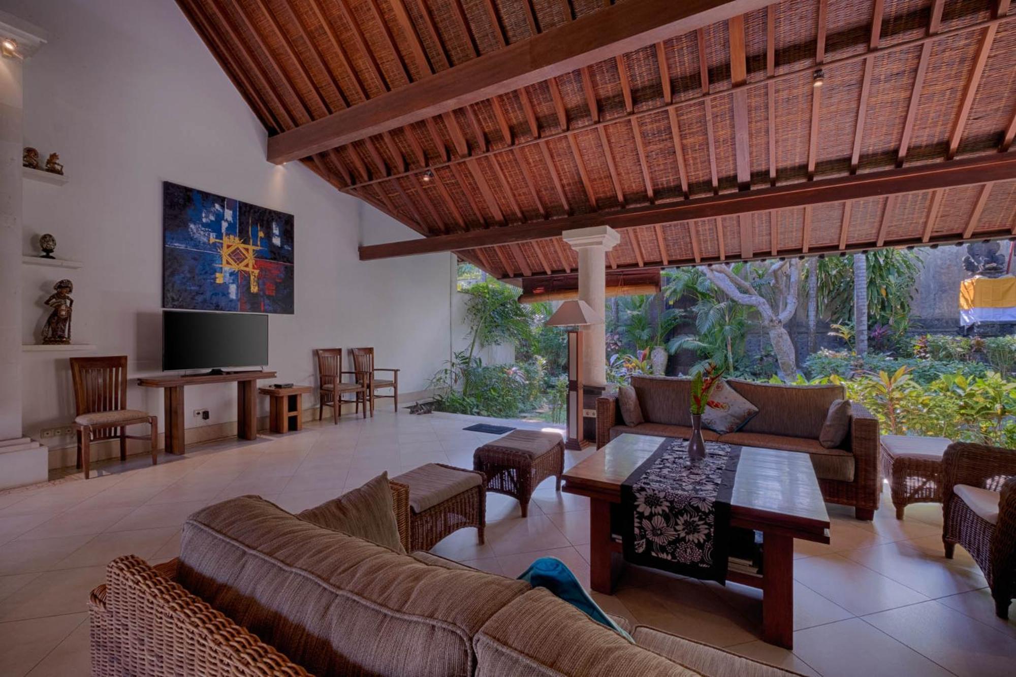Kutus Kutus Saba Beach Villa ジョグジャカルタ エクステリア 写真