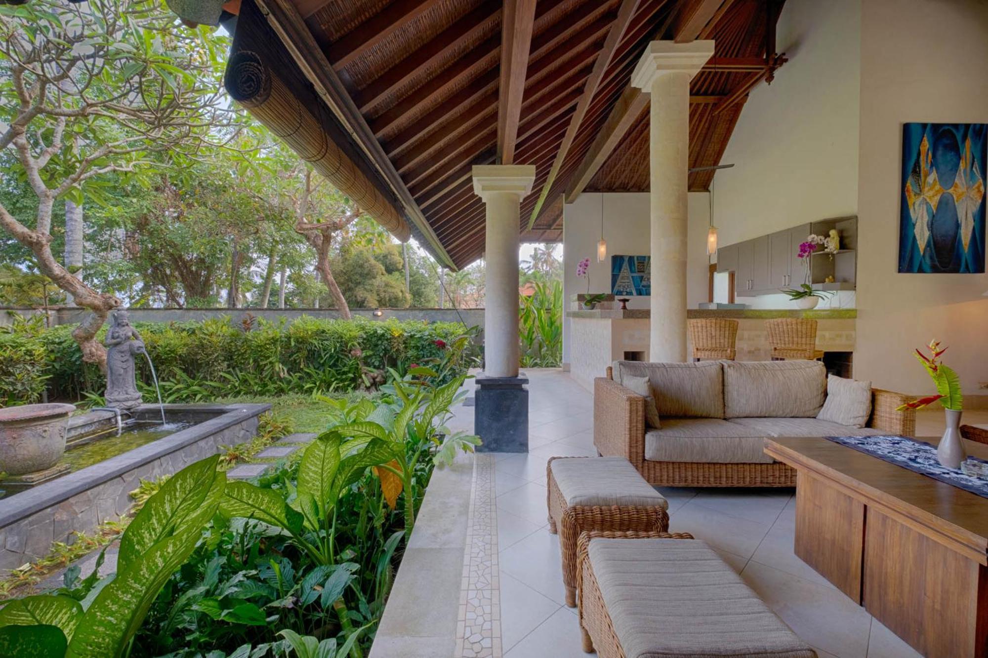 Kutus Kutus Saba Beach Villa ジョグジャカルタ エクステリア 写真